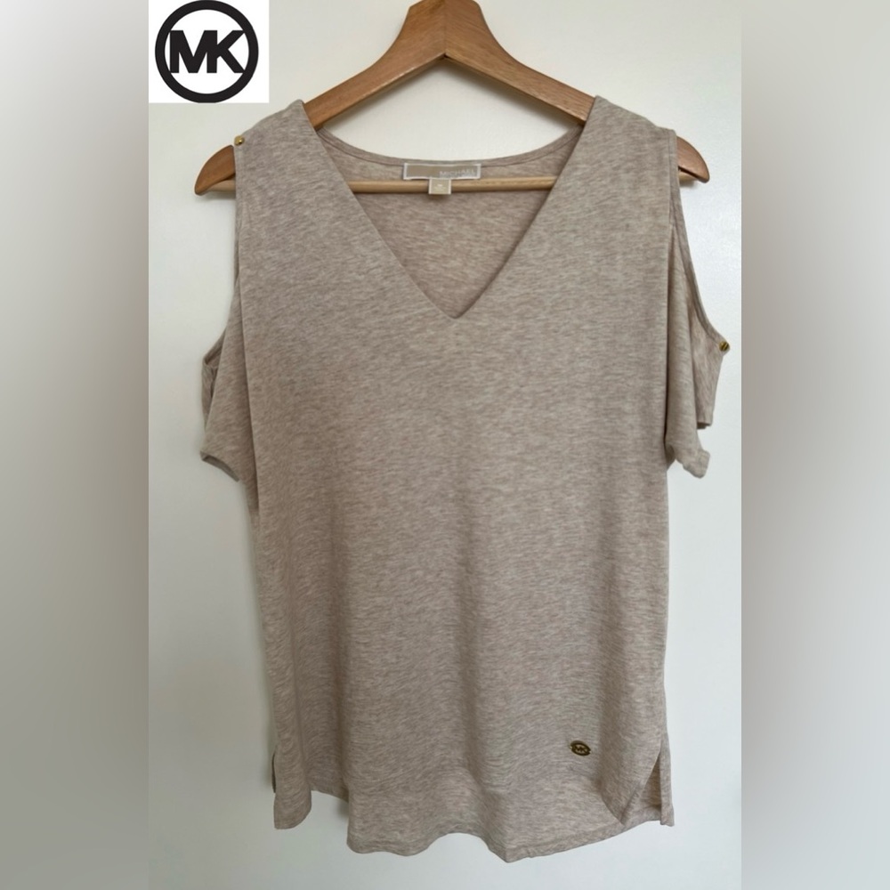 MICHAEL KORS Tan Open Shoulder V Neck Blouse | Size: M | Color: beige.